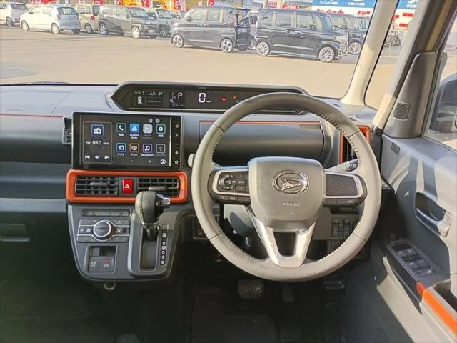 Daihatsu TANTO FAN CROSS ターボ photo 2