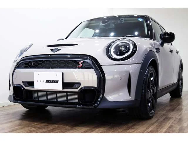 Bmw MINI COOPER SD 5DOOR プレミアムプラスライン photo 2