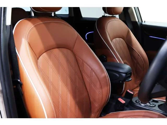 Bmw MINI COOPER SD 5DOOR プレミアムプラスライン photo 3