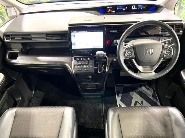 Honda STEPWAGON SPADA スパーダ　クールスピリット　Hセンシング photo 2