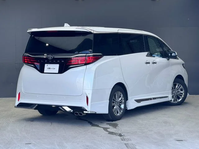 Toyota ALPHARD Z photo 2