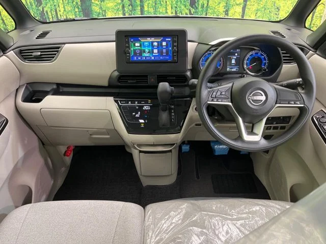 Nissan ROOX X photo 2