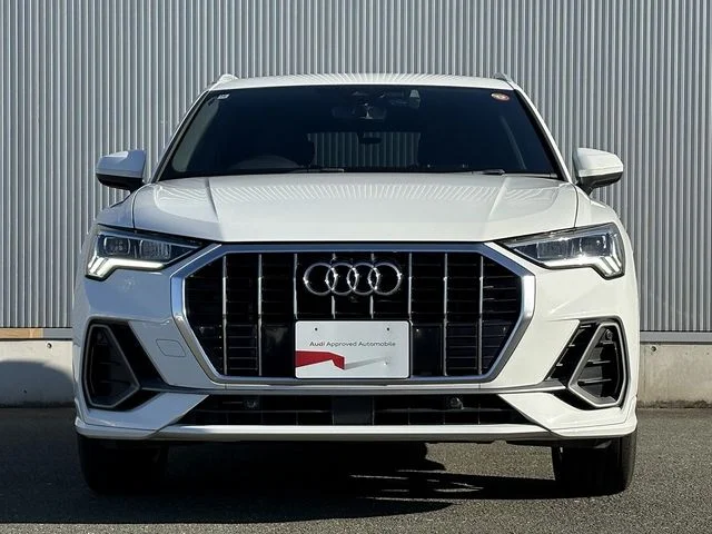 Audi AUDI Q3 35　TFSI　Sライン photo 2