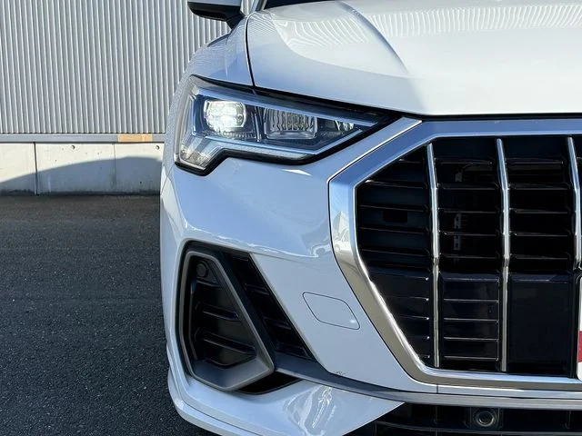 Audi AUDI Q3 35　TFSI　Sライン photo 4