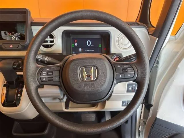 Honda N BOX ベースグレード photo 2