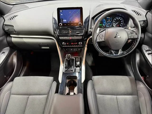 Mitsubishi ECLIPSE CROSS PHEV ブラックエディション photo 2