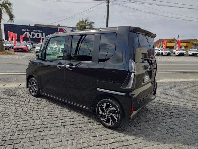 Daihatsu TANTO CUSTOM X photo 4