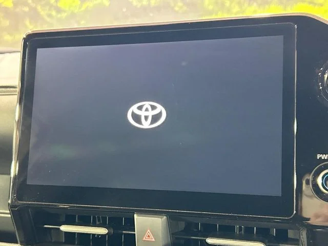Toyota VOXY HYBRID S−Z photo 3