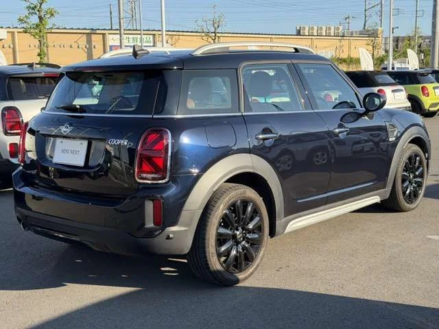 Bmw MINI COOPER D CROSSOVER ベースグレード photo 4