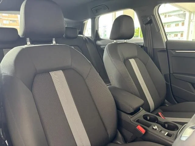 Audi AUDI A3 SPORTBACK 30　TFSI　アドバンスド photo 4