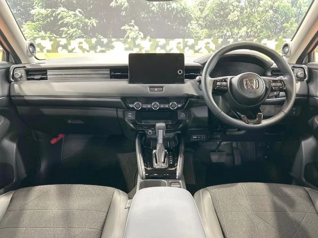 Honda VEZEL e:HEV Z photo 2