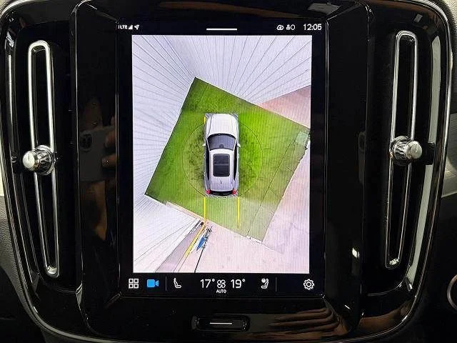 Volvo VOLVO XC40 プラス　B3 photo 4
