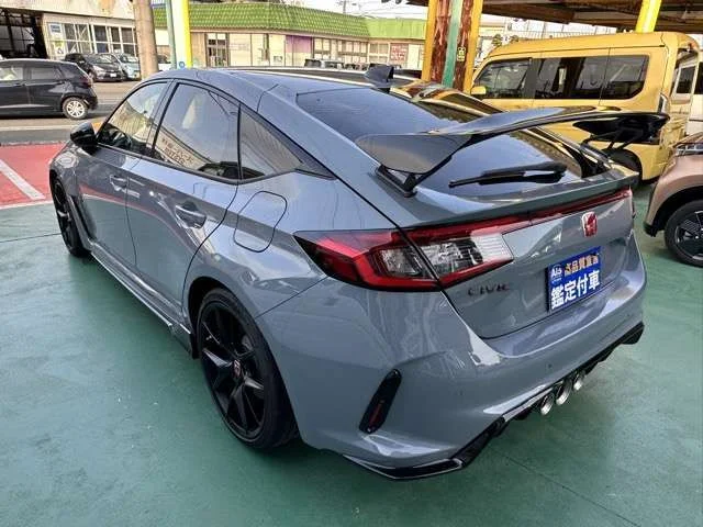 Honda CIVIC hatchback タイプR　レーシングブラックパッケージ photo 4