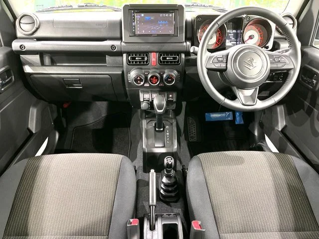 Suzuki JIMNY SIERRA JC photo 2