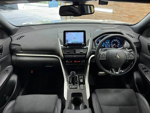 Mitsubishi ECLIPSE CROSS PHEV P photo 2