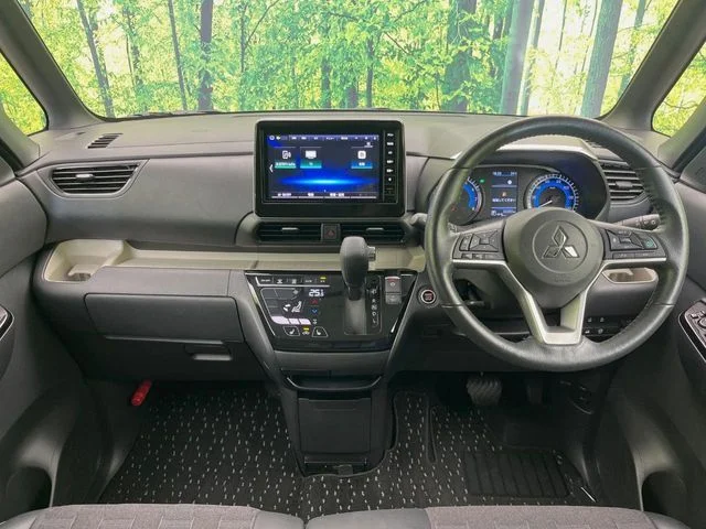 Mitsubishi DELICA MINI G　プレミアム photo 2