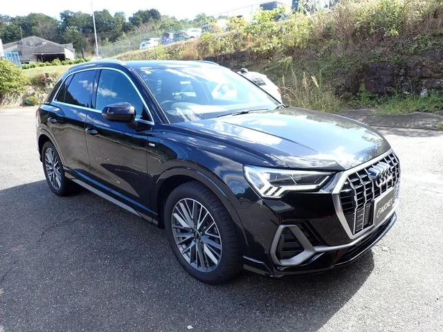 Audi AUDI Q3 35　TFSI　Sライン photo 4
