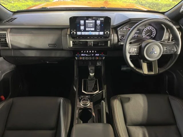 Mitsubishi TRITON GSR photo 3