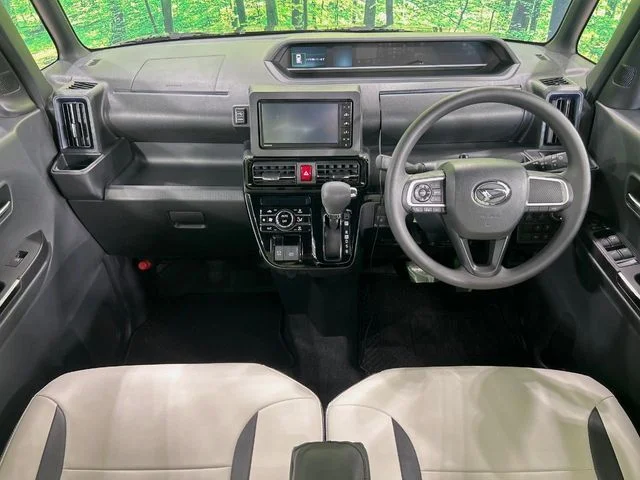 Daihatsu TANTO CUSTOM X photo 2