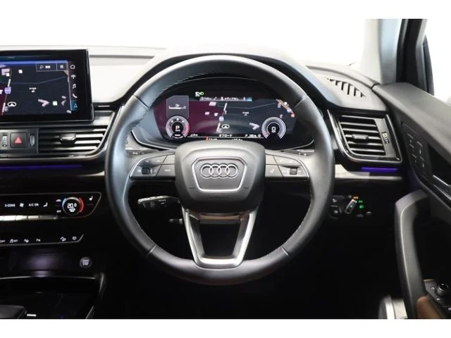 Audi AUDI Q5 ハイスタイル photo 3