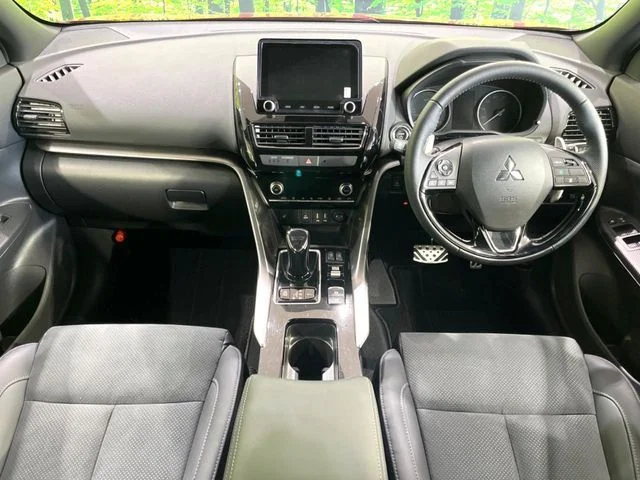 Mitsubishi ECLIPSE CROSS PHEV ブラックエディション photo 2