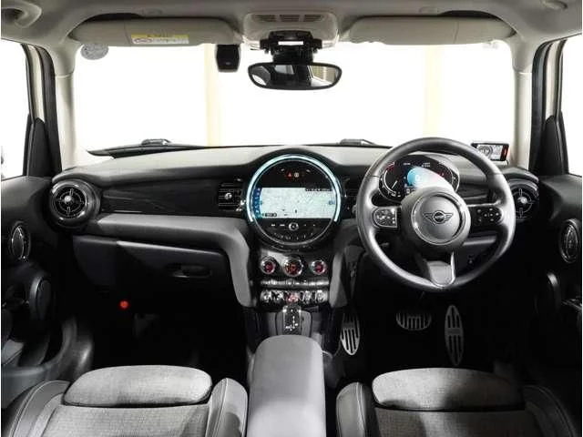 Bmw MINI COOPER D 5DOOR ベースグレード photo 3