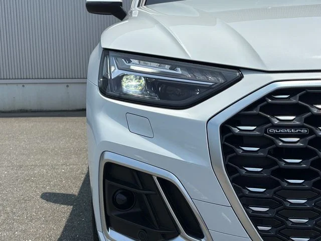 Audi AUDI Q5 SPORTBACK Sライン　ダイナミックエディション photo 4
