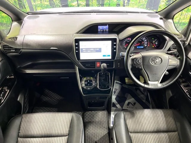 Toyota VOXY ZS　煌2 photo 2