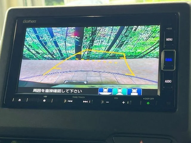 Honda N BOX CUSTOM L photo 3