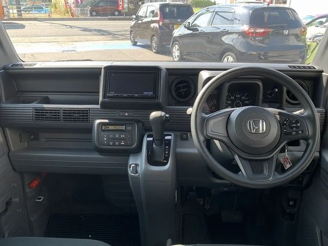 Honda N-VAN G photo 3