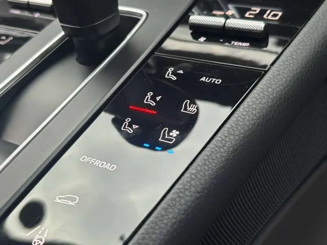 Porsche PORSCHE Macan S photo 3