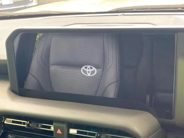 Toyota LANDCRUISER 250 VX photo 4