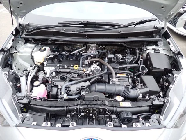 Toyota YARIS HYBRID X photo 4