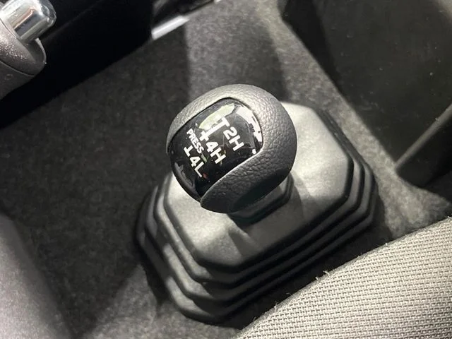 Suzuki JIMNY SIERRA JC photo 3