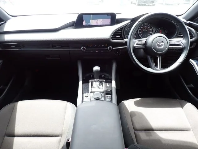 Mazda MAZDA3 FASTBACK 15S photo 2
