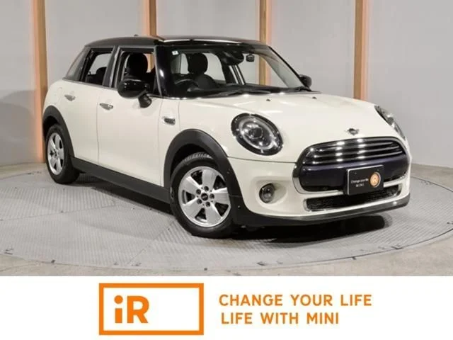 Bmw MINI COOPER 5DOOR ベースグレード 2020