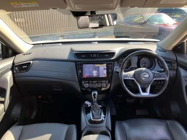 Nissan X-TRAIL 4WD 20Xi　Vセレクション photo 2