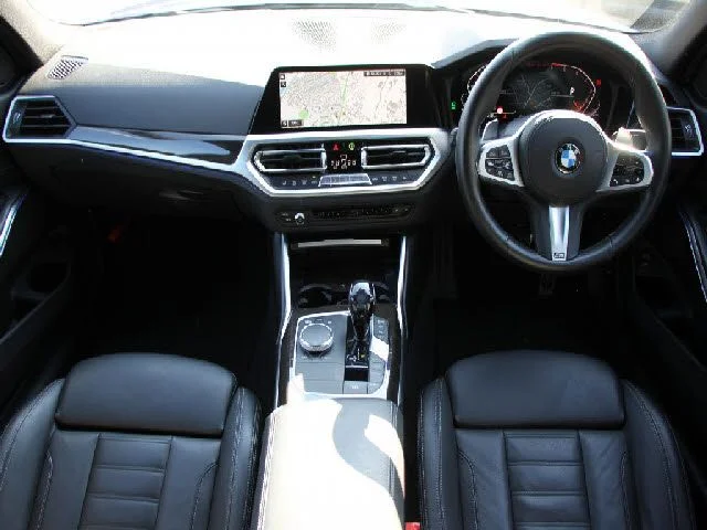 Bmw BMW 3series sedan 330i　Mスポーツ photo 2
