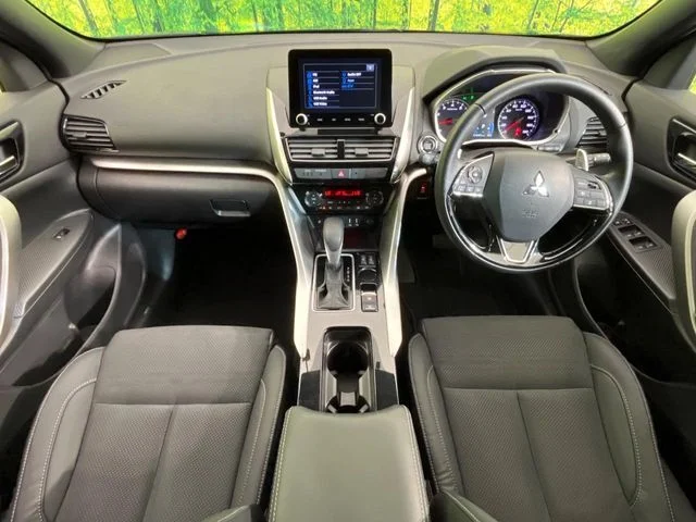 Mitsubishi ECLIPSE CROSS 2WD G　プラスパッケージ photo 2
