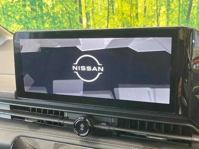 Nissan SERENA WG e−POWER　ハイウェイスター　V photo 3