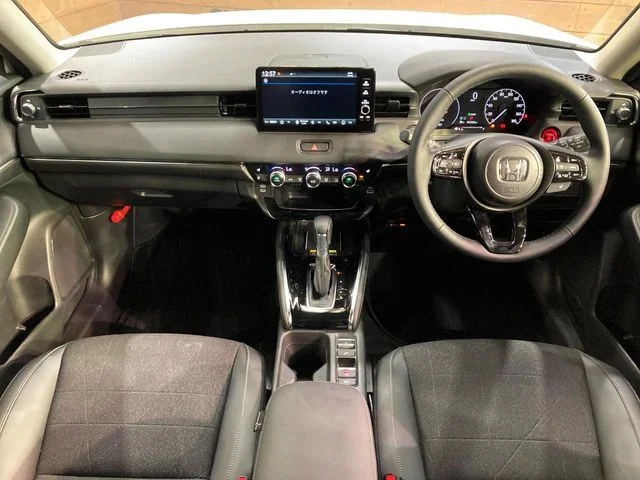 Honda VEZEL e:HEV Z photo 2