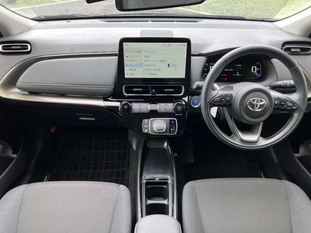 Toyota AQUA Z photo 2