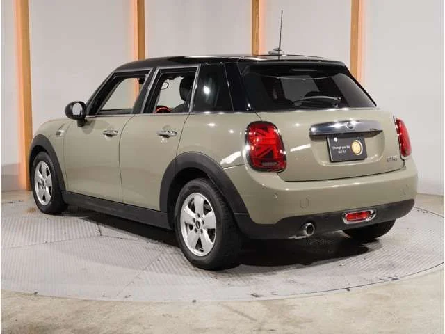 Bmw MINI COOPER 5DOOR ベースグレード photo 2