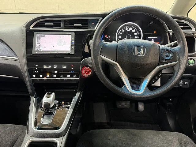 Honda SHUTTLE HYBRID ホンダセンシング photo 2