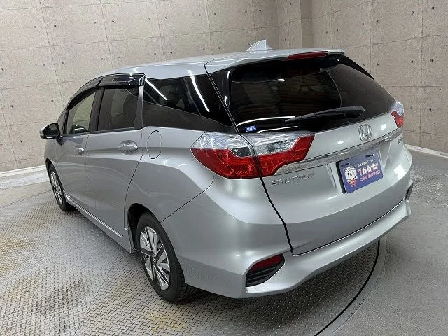 Honda SHUTTLE HYBRID ホンダセンシング photo 3