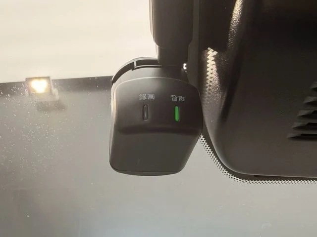 Nissan AURA G　レザーエディション photo 4