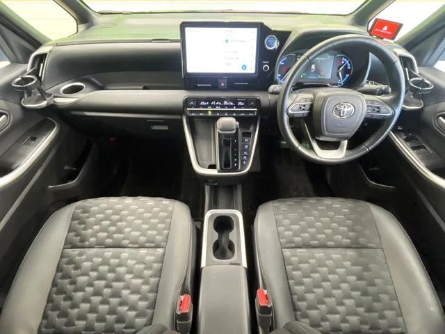 Toyota VOXY HYBRID ハイブリッド　S−Z photo 2