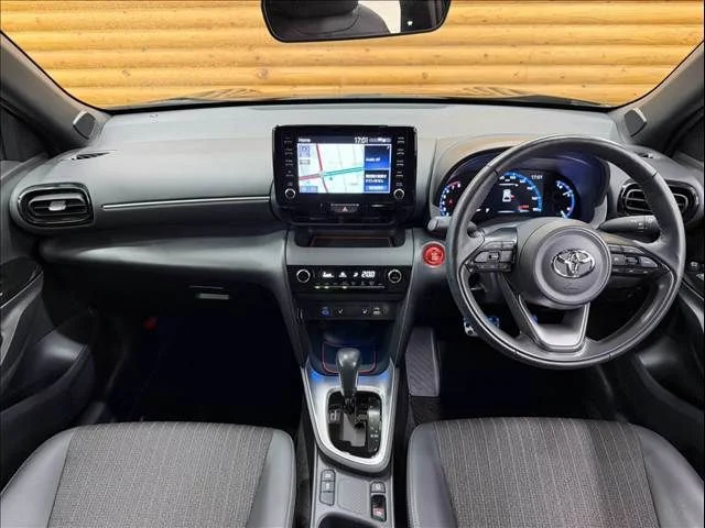 Toyota YARIS CROSS Z photo 2