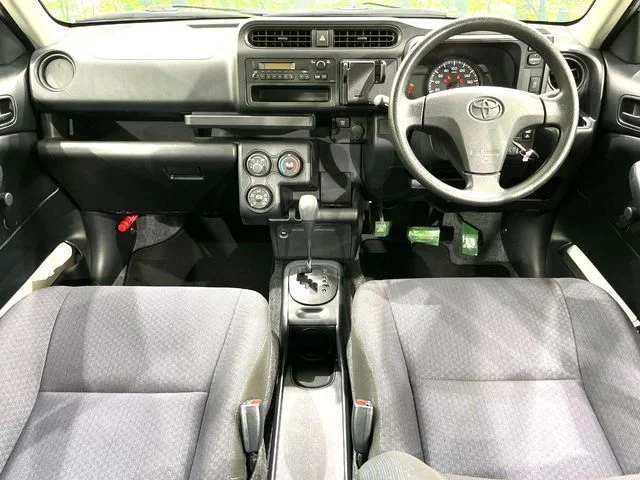 Toyota PROBOX van 4WD DX photo 2