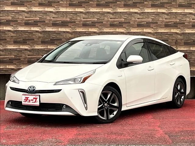 Toyota PRIUS S　“ツーリングセレクション” 2019